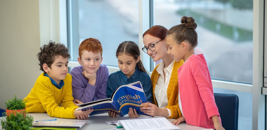 Classes for young people from primary to secondary school.